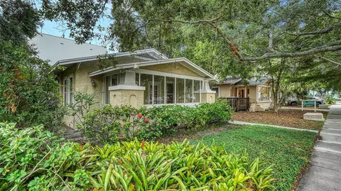 1624 Oak St, Sarasota, FL 34236