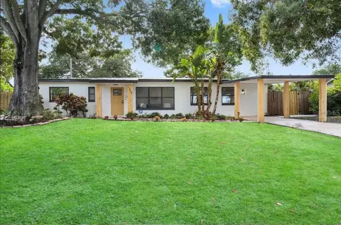 1358 Farragut Dr N, Saint Petersburg, FL 33710