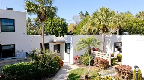 442 Palm Tree Dr #442, Bradenton, FL 34210