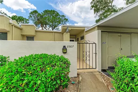 2507 Glebe Farm Close #H-1, Sarasota, FL 34235