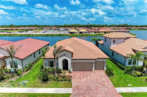 280 Villoresi Blvd, Nokomis, FL 34275