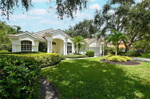 4925 Old Creek Dr, Sarasota, FL 34233