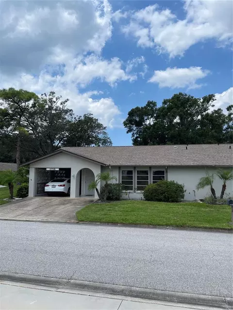 3758 Collins St #610, Sarasota, FL 34232