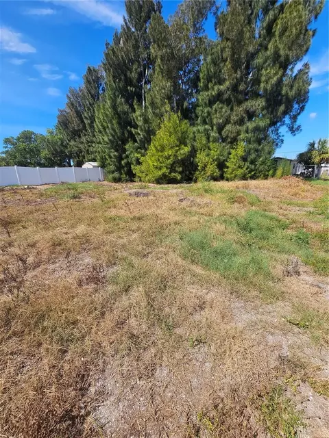 57 Th Ave W, Bradenton, FL 34207
