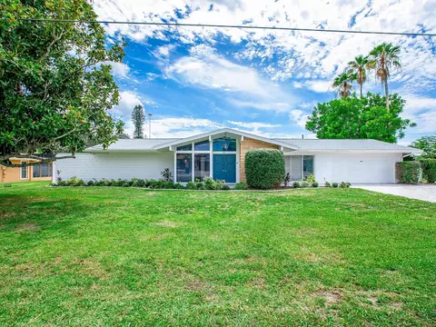 108 67th Ave W, Bradenton, FL 34207