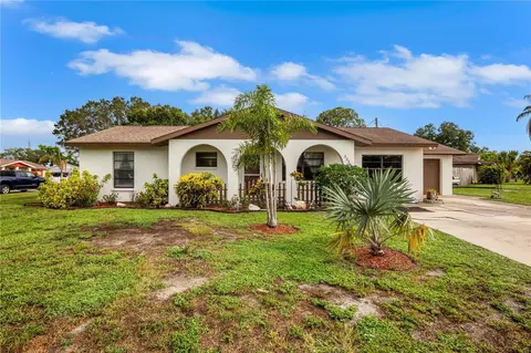 3330 Island Date Cir, Sarasota, FL 34232