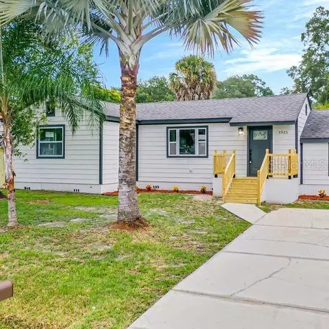 1525 W River Shore Way, Tampa, FL 33603