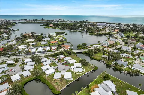 105 Clipper Way #105, Nokomis, FL 34275