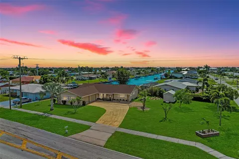 4220 Harbor Blvd, Port Charlotte, FL 33952