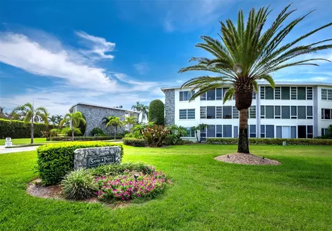 100 Sands Point Rd #211, Longboat Key, FL 34228