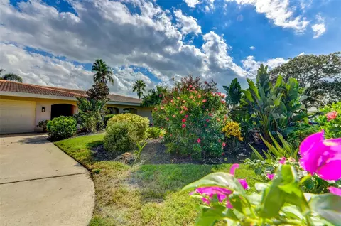 3626 Pembrook Dr, Sarasota, FL 34239