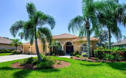 3728 Eagle Hammock Dr, Sarasota, FL 34240
