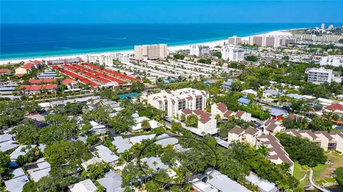 1369 Moonmist Dr #T-2, Sarasota, FL 34242