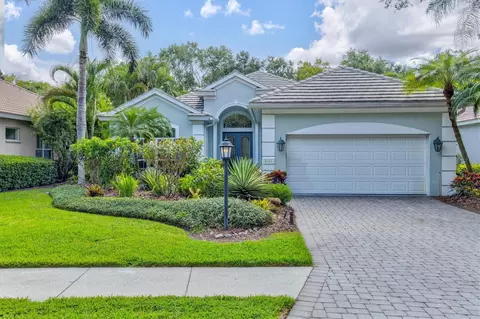 8143 Abingdon Ct, University Park, FL 34201