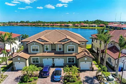 110 Porta Vecchio Bnd #202, Nokomis, FL 34275