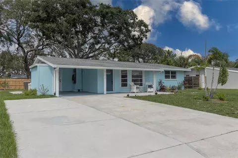 3253 Bougainvillea St, Sarasota, FL 34239
