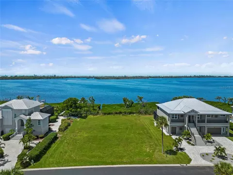 9871 Eagle Preserve Dr, Englewood, FL 34224