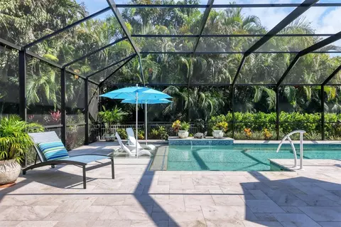 1233 92nd St NW, Bradenton, FL 34209