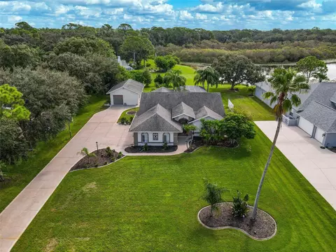 305 Woodview Way, Bradenton, FL 34212