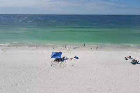 501 Gulf Dr N #209, Bradenton Beach, FL 34217