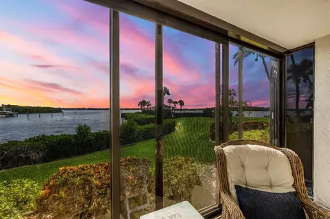 8897 Midnight Pass Rd #101, Sarasota, FL 34242