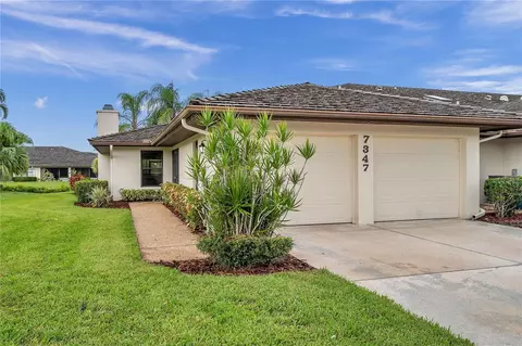 7347 Royal Birkdale Dr #18D, Sarasota, FL 34238