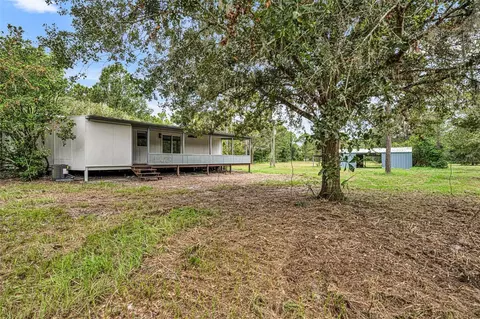 1281 Bee Ln, Geneva, FL 32732