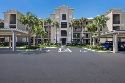 18028 Gawthrop Dr #402, Bradenton, FL 34211