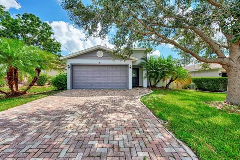 129 Tucker Ave, Sarasota, FL 34232