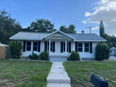1621 14th Ave W, Bradenton, FL 34205