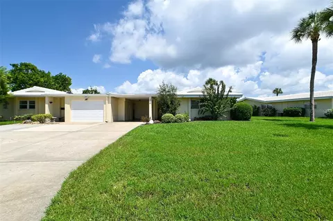 3209 Pinecrest St #614, Sarasota, FL 34239