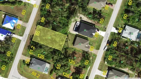 117 Haddock Dr, Rotonda West, FL 33947
