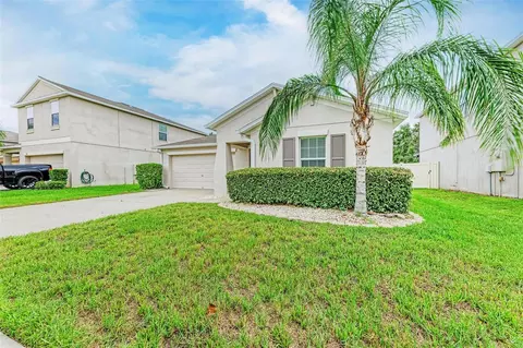 131 Cascade Bend Dr, Ruskin, FL 33570
