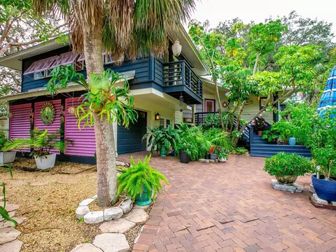 4812 Featherbed Ln, Sarasota, FL 34242
