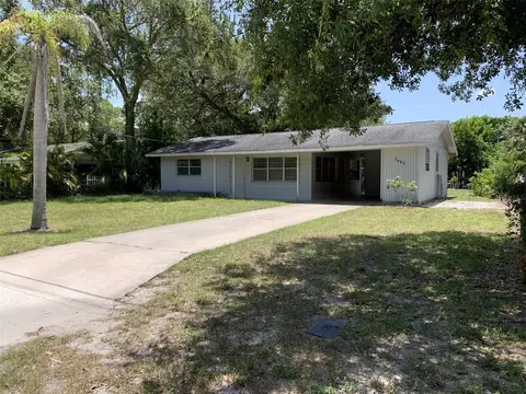 2462 Novus St, Sarasota, FL 34237