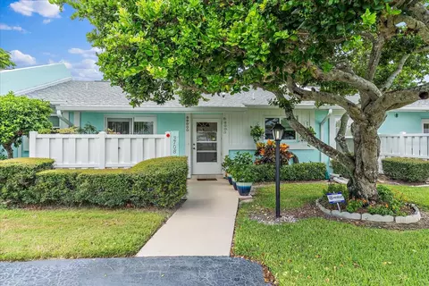 3708 39th St W, Bradenton, FL 34205