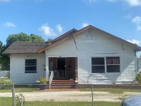 199 E Camphor St, Avon Park, FL 33825