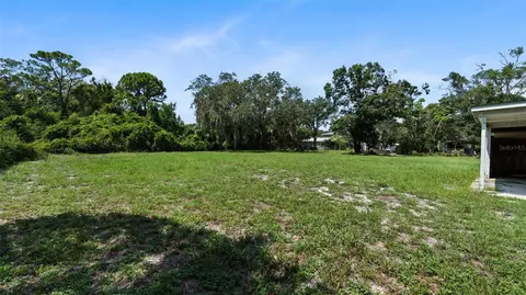 Simmons Avenue, Sarasota, FL 34232