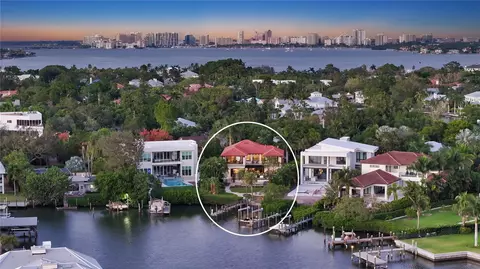 3954 Roberts Point Rd, Sarasota, FL 34242