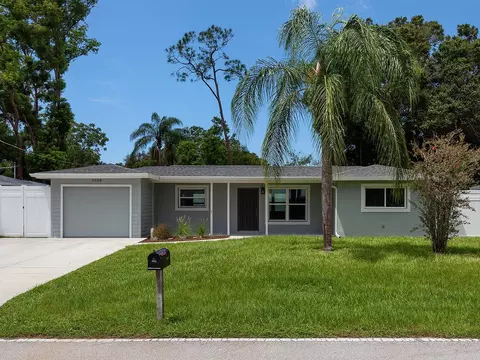 3008 Cambridge Dr, Sarasota, FL 34232