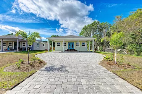 2901 6th St E, Bradenton, FL 34208