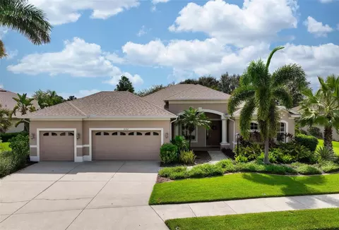6352 Royal Tern Cir, Lakewood Ranch, FL 34202