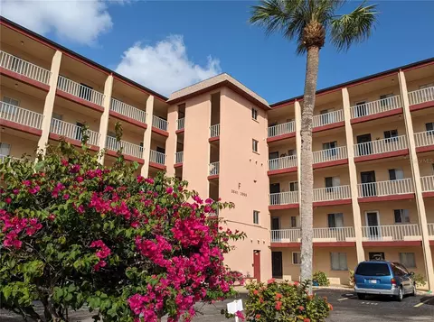 3919 Lake Bayshore Dr #F-308, Bradenton, FL 34205