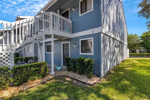 6033 34th St W #135, Bradenton, FL 34210
