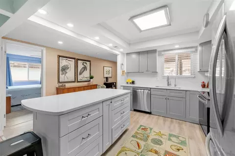 1228 Belleflower St #117, Sarasota, FL 34232
