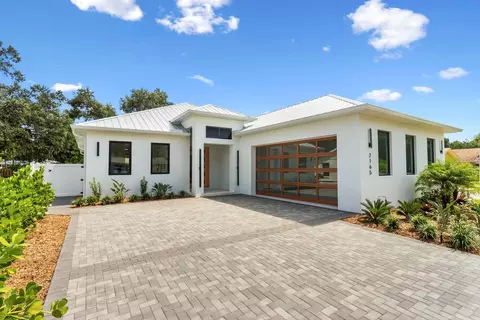 2165 Rose St, Sarasota, FL 34239