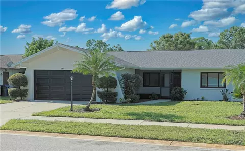 6464 Samoa Dr, Sarasota, FL 34241