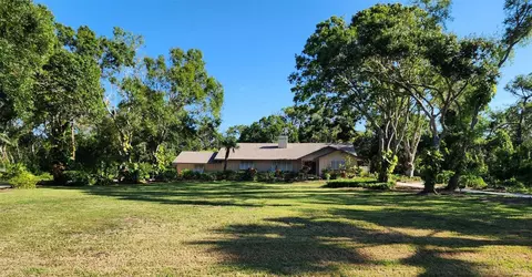 2409 Hermitage Blvd, Venice, FL 34292