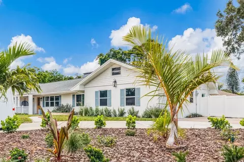 2402 Goldenrod St, Sarasota, FL 34239
