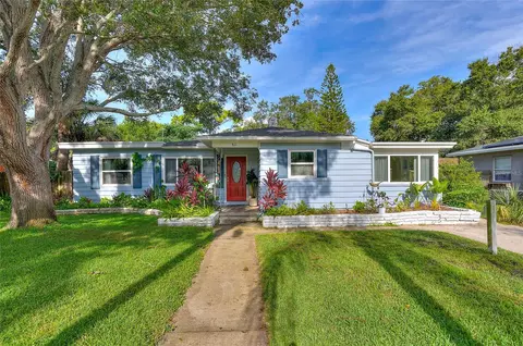 811 Hull St S, Gulfport, FL 33707